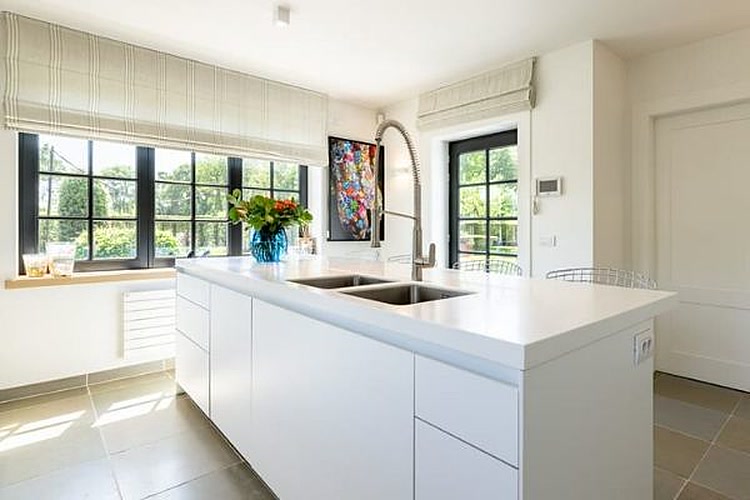 Keuken met kookeiland en Bulthaup-Miele toestellen